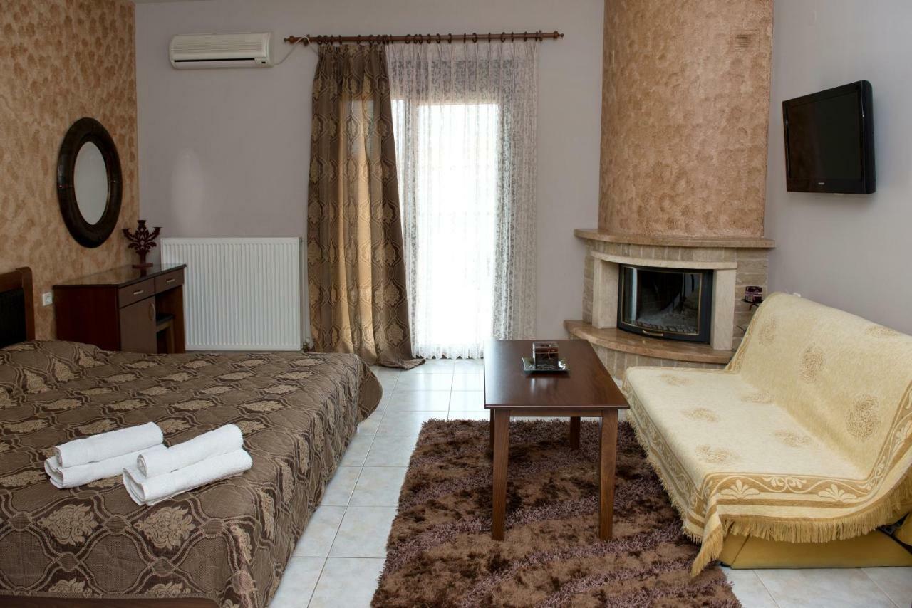 Hotel Philippion Loutraki  Exterior photo